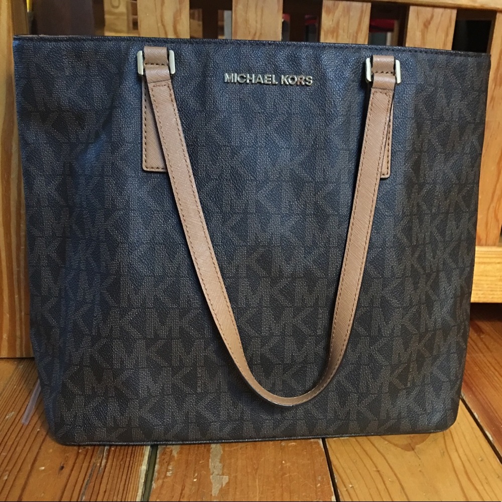 Michael kors handbag